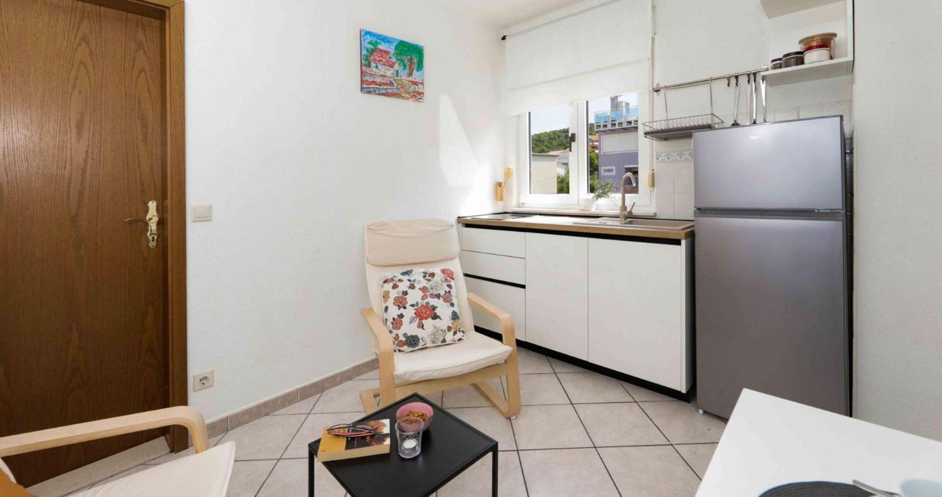 Apartments Lovric Traù Esterno foto