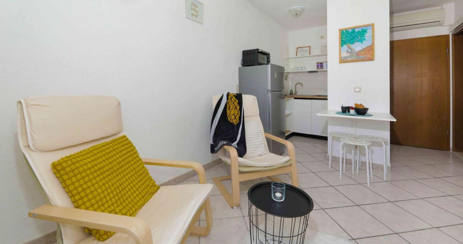 Apartments Lovric Traù Esterno foto